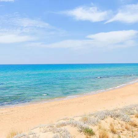 بيت للعطل Pet Friendly In *